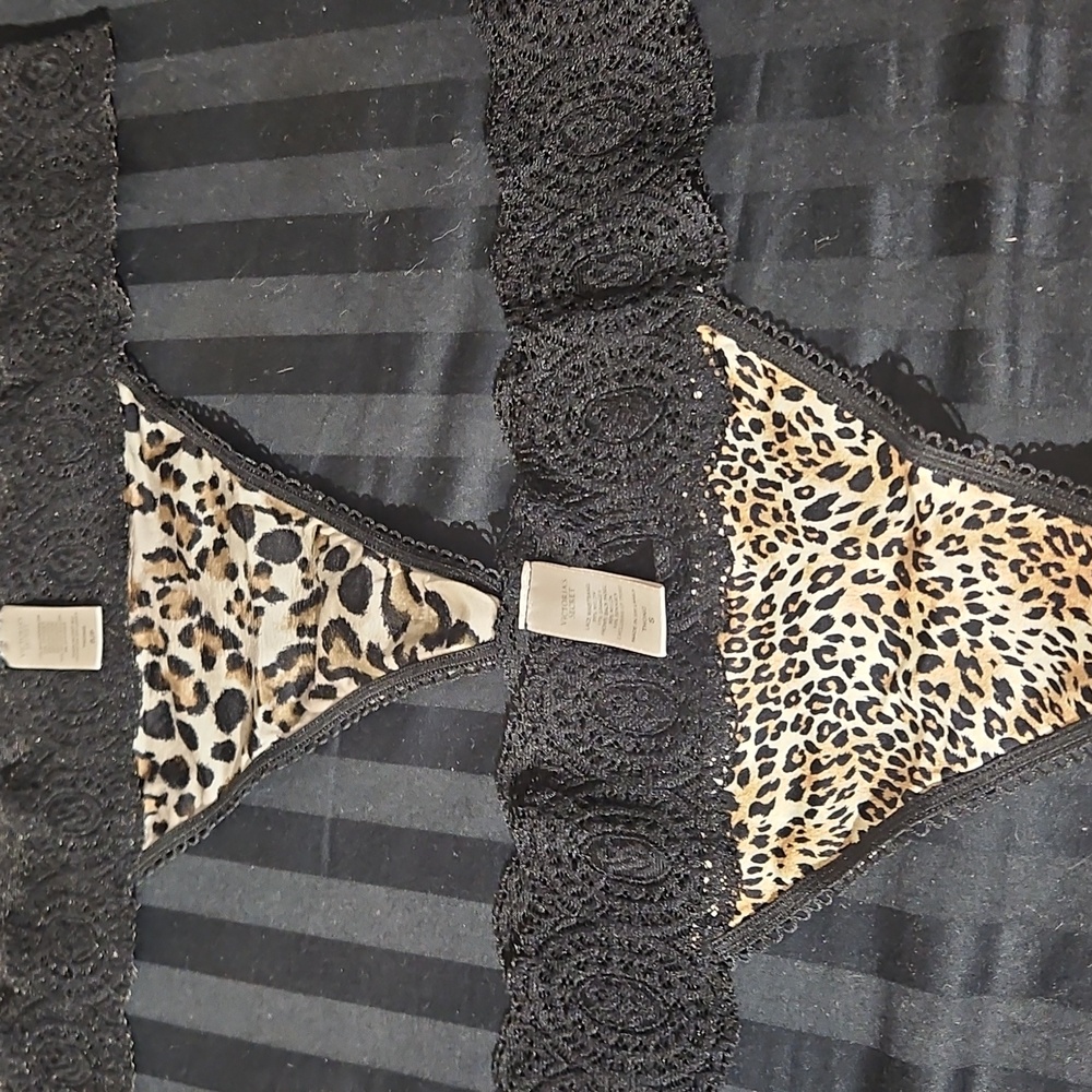 Victoria's Secret Cheetah And Leopard Print Thong With Lace Trim Lot